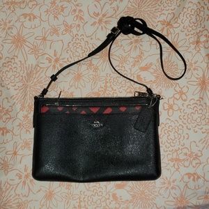 Coach EAST/WEST CROSSBODY WITH POP-UP POUCH